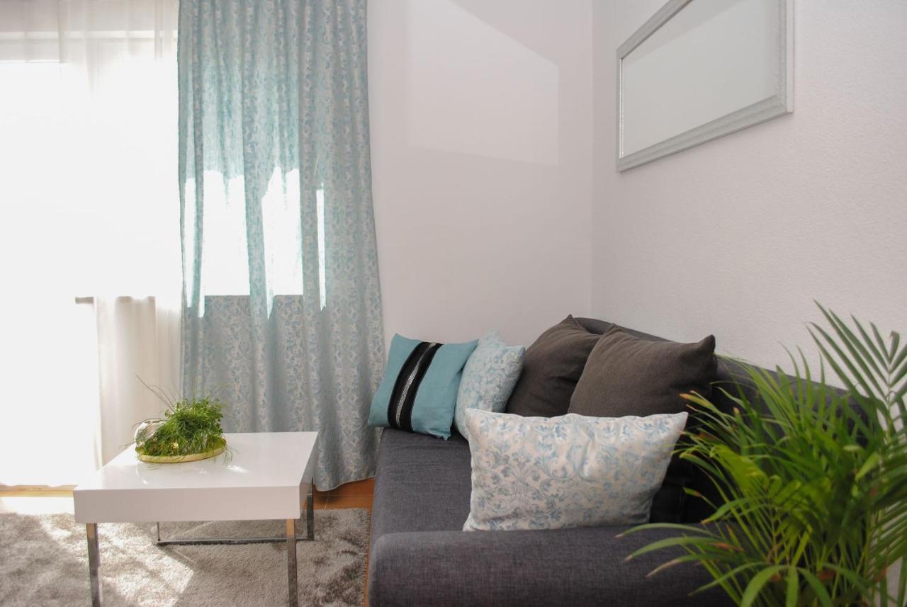 Apartment Tina โปดสตรานา ภายนอก รูปภาพ