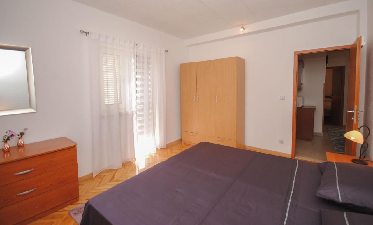 Apartment Tina โปดสตรานา ภายนอก รูปภาพ